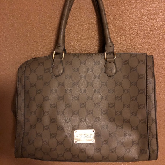 Handbag - Picture 1 of 2